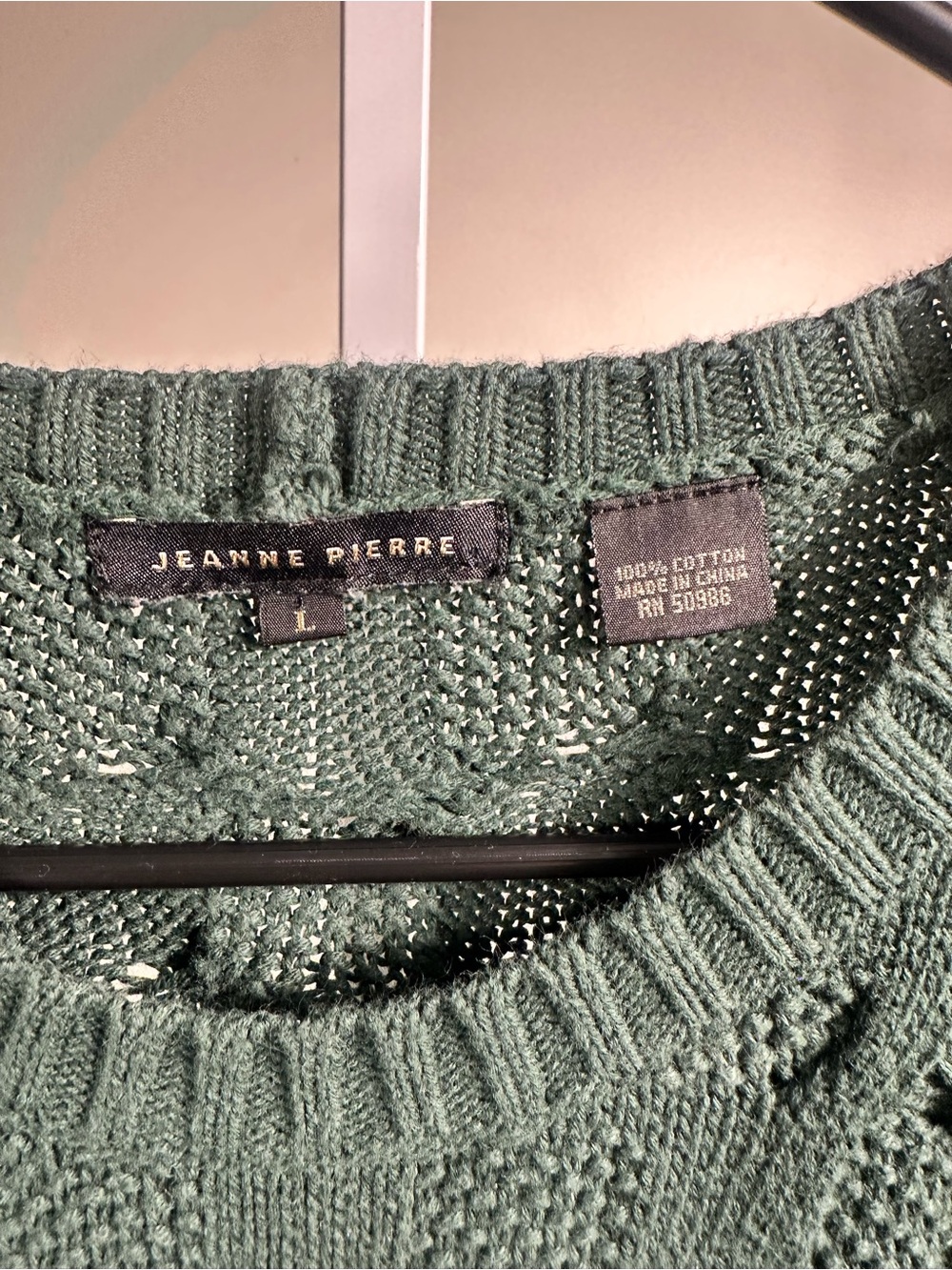 N237. Jeanne Pierre- Dark Green Cable Knit Sweater - Crewneck large - Picture 2 of 3